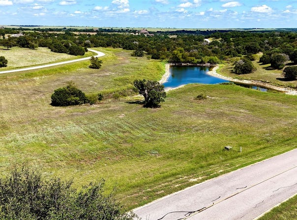 7429 Retreat Boulevard, Cleburne, TX 76033