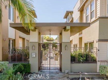 441 N Los Robles, Pasadena, CA 91101