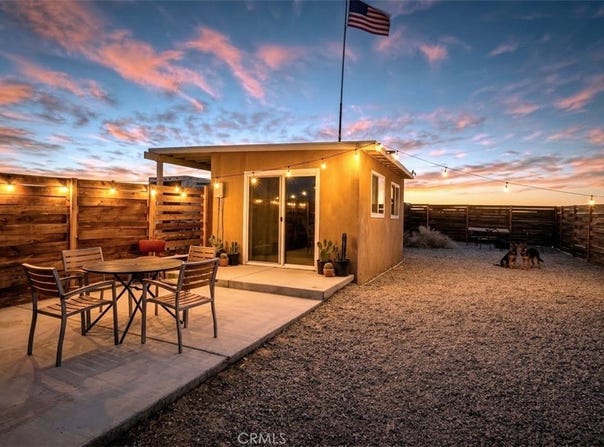 19 Easy Street, 29 Palms, CA 92277