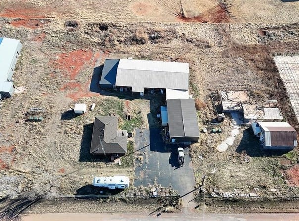 22024 E 1090 Road, Bessie, OK 73622