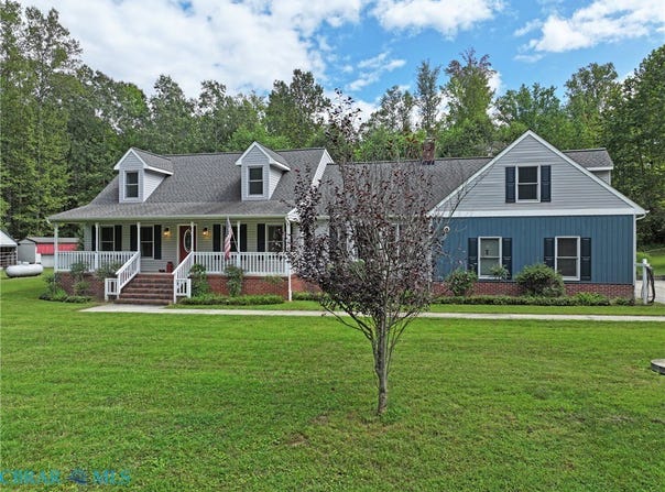 9467 Dutton Road, Dutton, VA 23050