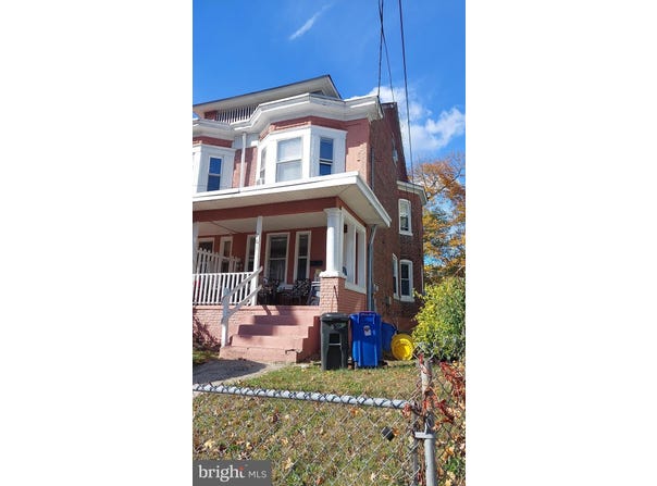 261 HIGHLAND Avenue, TRENTON, NJ 08618