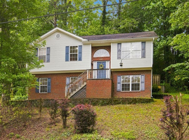 1024 Lower Mill Road, Hixson, TN 37343