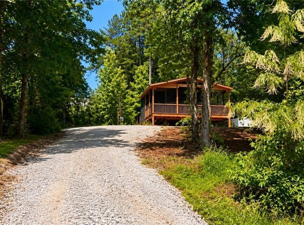 404 & 406 Kinston Loop Drive, Westminster, SC 29693