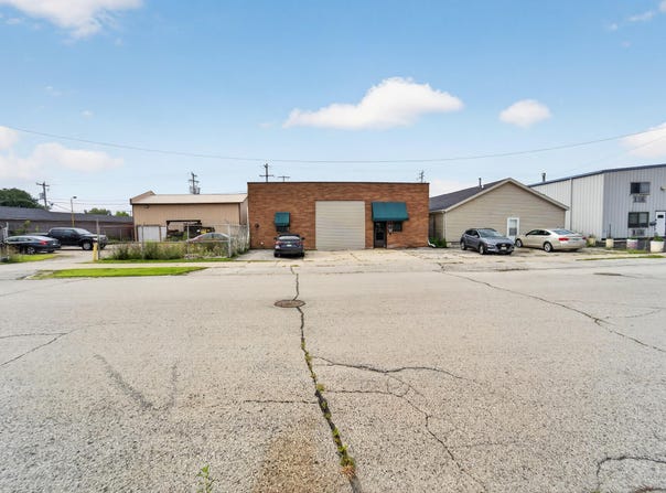 3645 E Mallory Ave, Cudahy, WI 53110