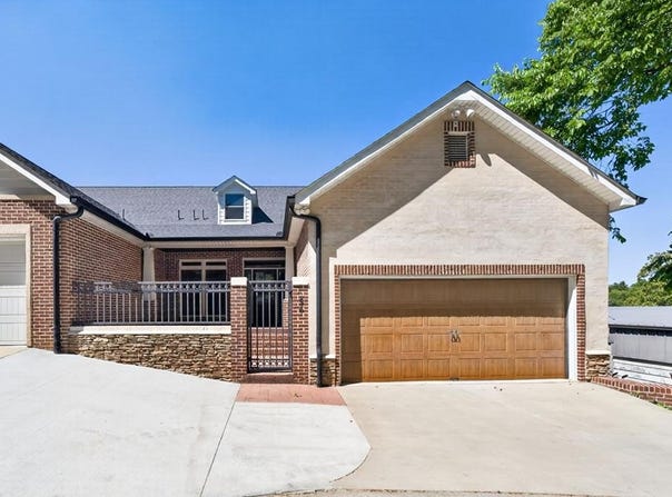 96 N Maple Ave, Cookeville, TN 38506