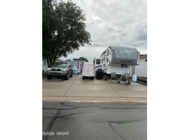 8233 Lake Front Drive, Show Low, AZ 85901