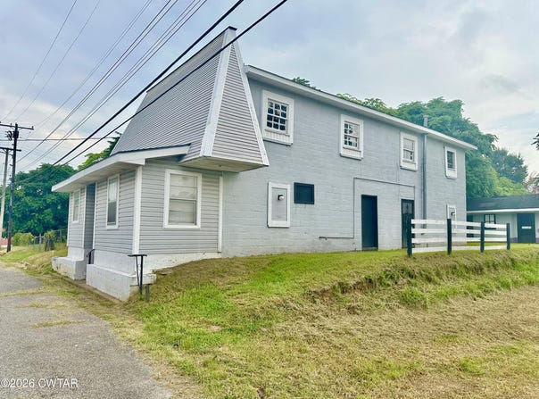 109 E Central Street, Trenton, TN 38382