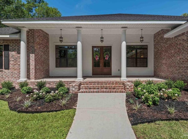 8975 Sage Forest Ln, Pace, FL 32571