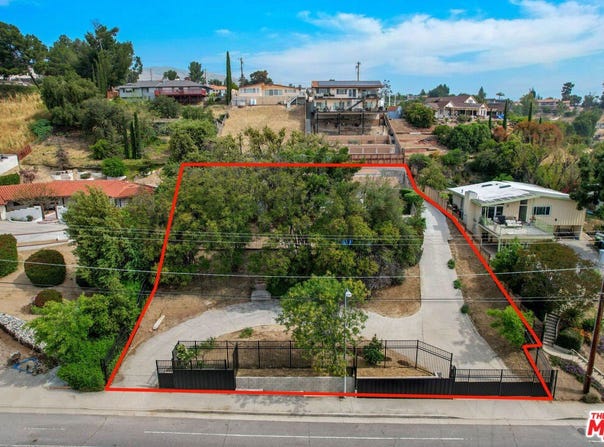 17823 Rinaldi St, Los Angeles, CA 91344
