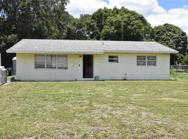 907 PINE Street, IMMOKALEE, FL 34142