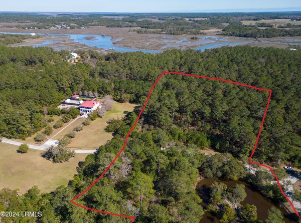 18 Net Weavers Place, St. Helena Island, SC 29920
