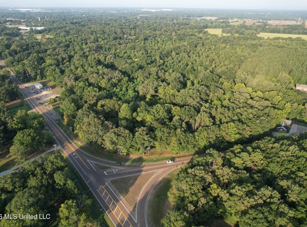 3591 U.s. 51, Canton, MS 39046