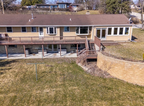 324 Hoff St, Random Lake, WI 53075