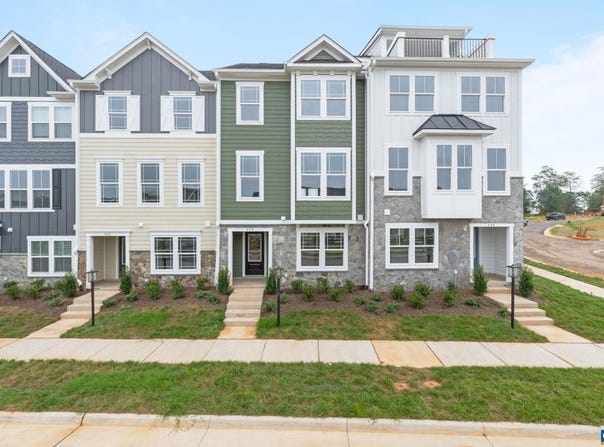 296 CROWNINSHIELD CT, WAYNESBORO, VA 22980