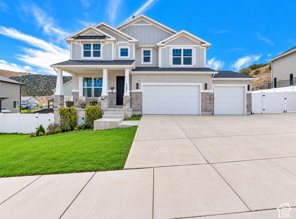 7401 N PAWNEE Rd, Eagle Mountain, UT 84005