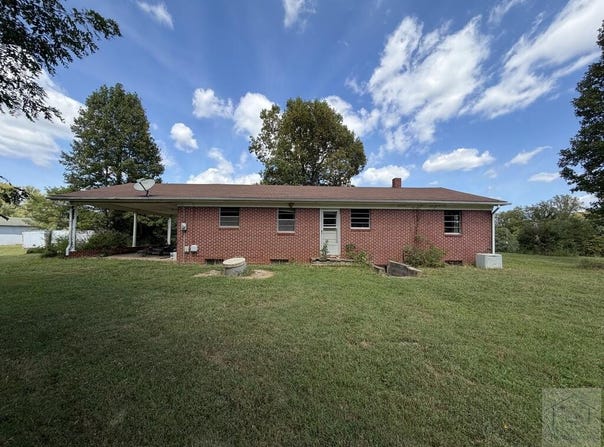 4643 Salem Hwy, Stuart, VA 24171