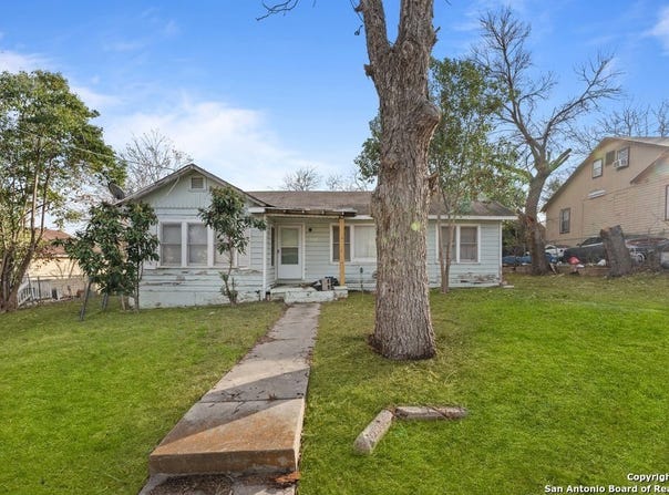 1932 E HIGHLAND BLVD, San Antonio, TX 78210-3720