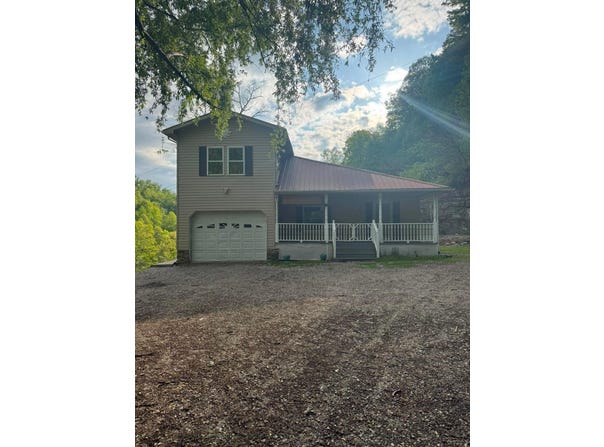 94 Edgewood Drive, Isom, KY 41824