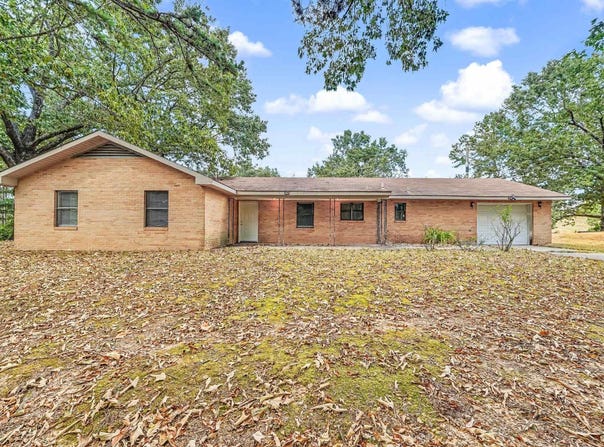 329 Benton Trail, Gillham, AR 71841