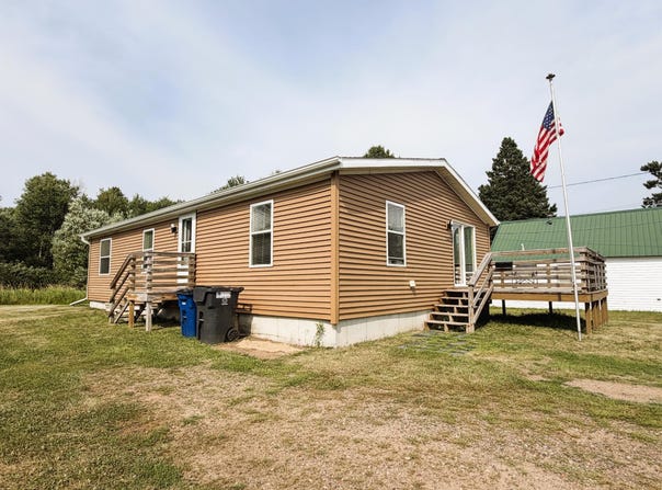 742 DIVISION ST, Park Falls, WI 54552