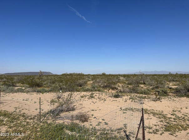 Avenue, Tonopah, AZ 85354