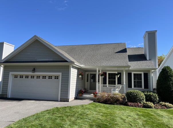 44 Carriage Lane, Brunswick, ME 04011