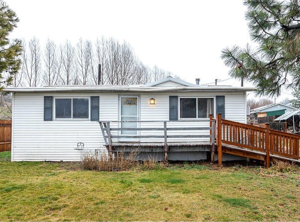 843 NW BRIDGE ST, John Day, OR 97845