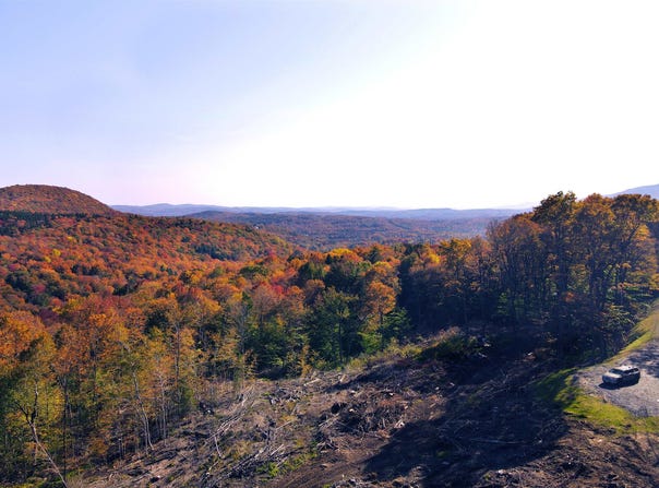 10 Overlook Drive, Dover, VT 05356