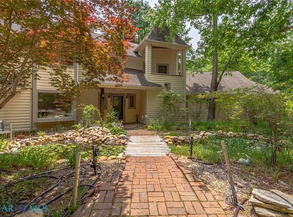 141 Walden Drive, Weems, VA 22576
