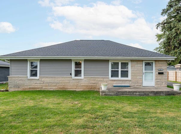2401 W 11th Street, Muncie, IN 47302-1686