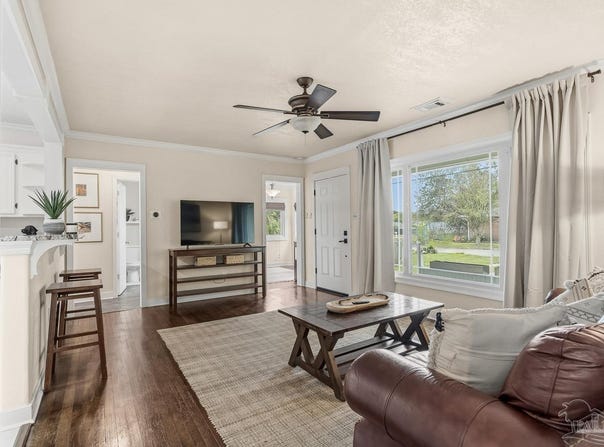 1722 E Hatton St, Pensacola, FL 32503