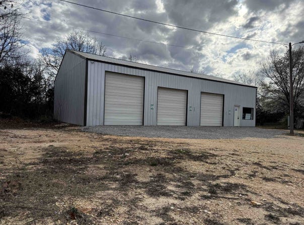 6906 62/412 Highway, Viola, AR 72583