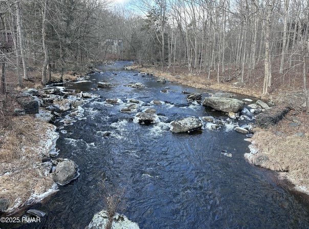 Decker Road lot: 736, Bushkill, PA 18324