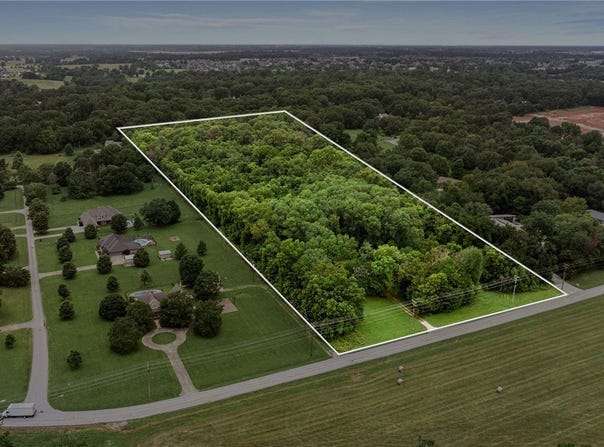 2920 S Rainbow Road, Rogers, AR 72758