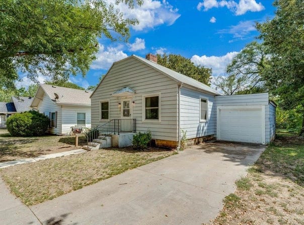323 E Broadway, Augusta, KS 67010