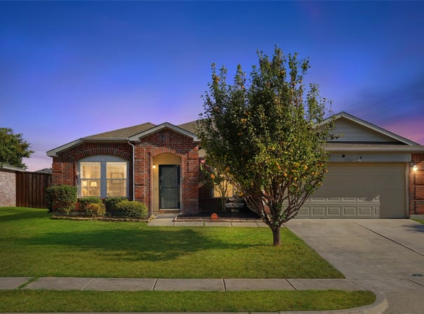 1307 Eagles Nest Trail, Krum, TX 76249