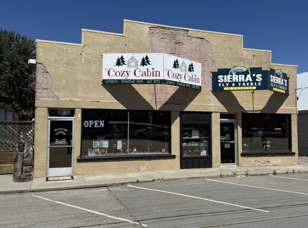216 Main Street, Chester, CA 96020-8000