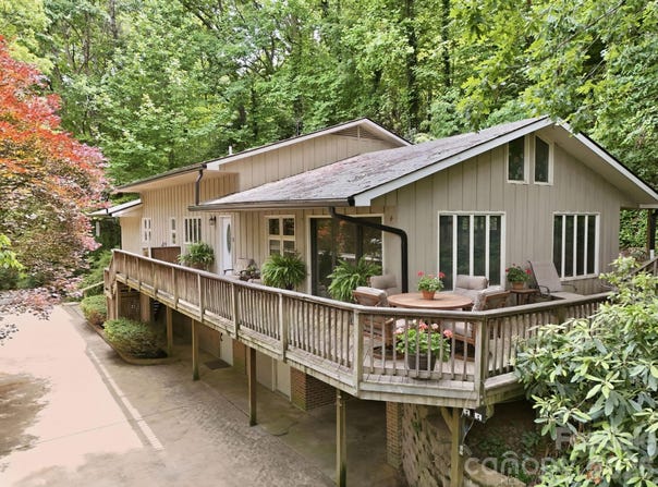 120 Stovall Street, Waynesville, NC 28786