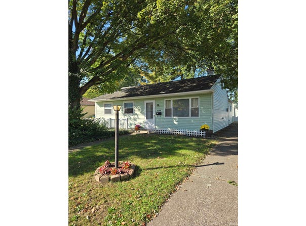1601 Bayer Avenue, Fort Wayne, IN 46805-4203