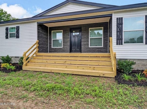 420 Southern Ln, Oneida, TN 37841