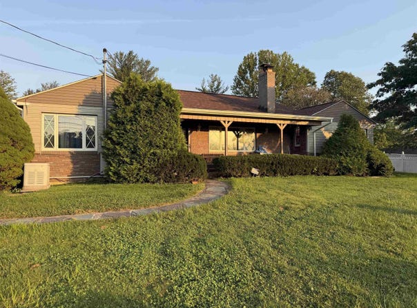 3 Erwin Lane, Fairmont, WV 26554