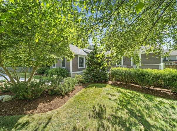 7 Elliot St, Kingston, MA 02364
