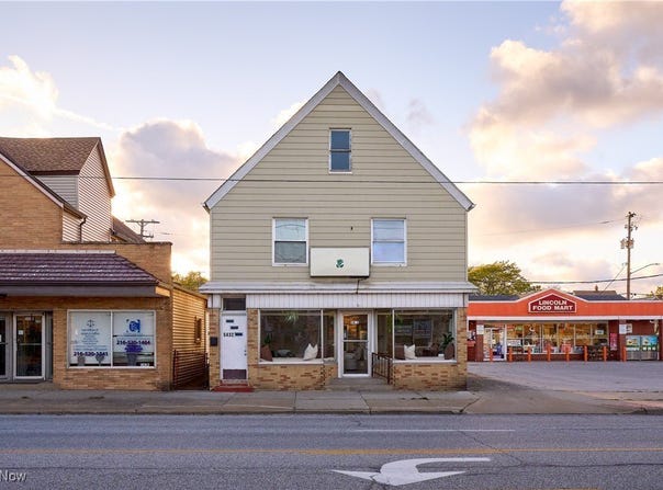 5432 State Road, Parma, OH 44134