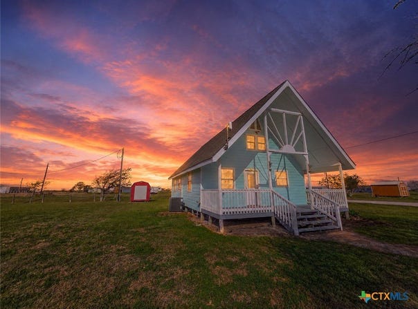 376 Haddock Drive, Palacios, TX 77465