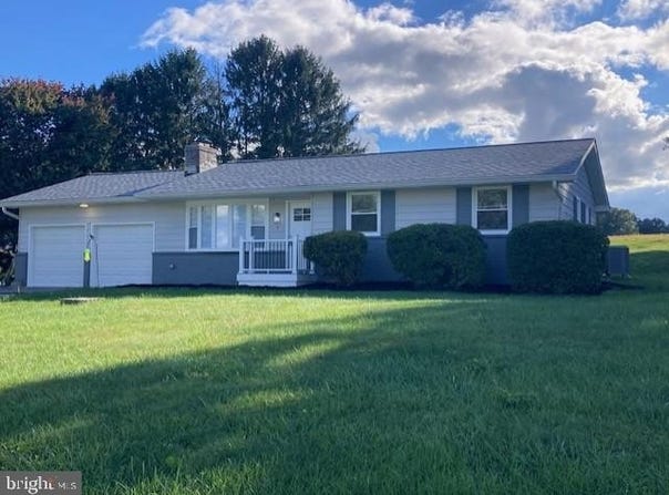 5 DOROTHY AVE, WESTMINSTER, MD 21157
