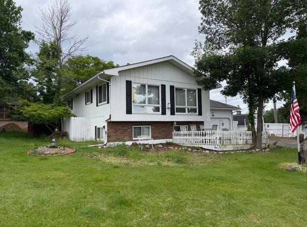 655 BOND ST N, Eagle River, WI 54521
