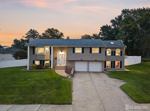 6 Sherry Road, East Brunswick, NJ 08816
