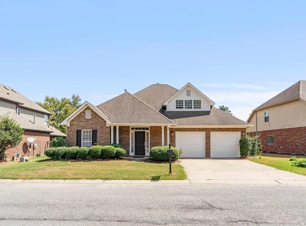 314 CREEKSIDE LANE, PELHAM, AL 35124