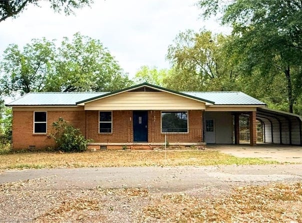 434 W 5th ST, Mulberry, AR 72947